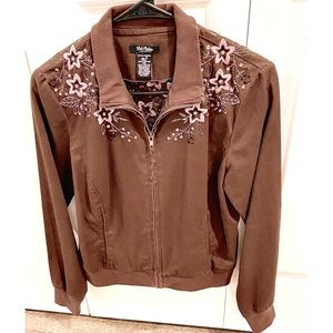 Cute brown zipper front casual jacket.